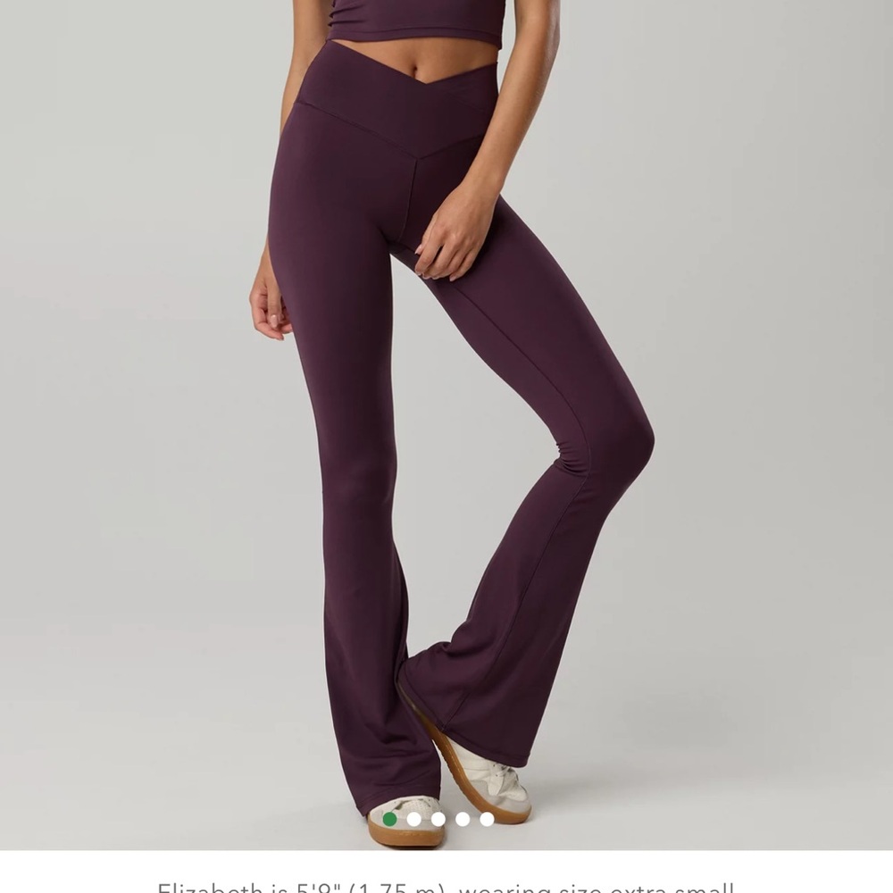 Aerie offline crossover flare legging